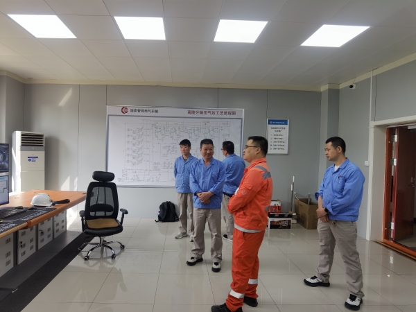 9月13日，公司機(jī)組透平電驅(qū)改造項(xiàng)目小區(qū)赴國(guó)家管網(wǎng)集團(tuán)西氣東輸公司甘陜輸氣分公司高陵作業(yè)區(qū)進(jìn)行對(duì)標(biāo)交流.jpg
