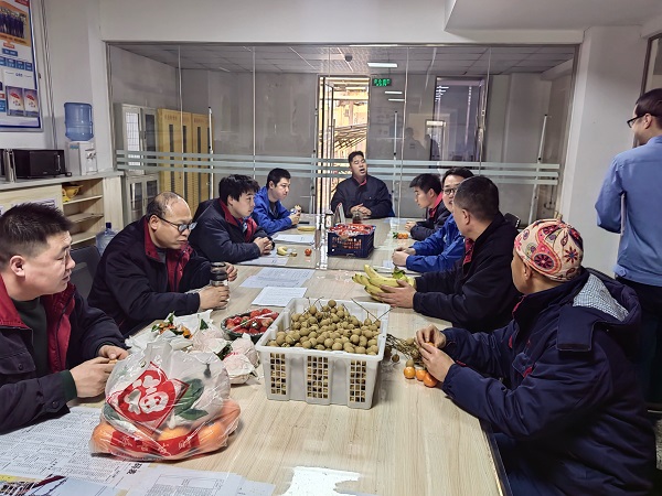 2月11日16時(shí)，合成交接班室開展新年活動.jpg