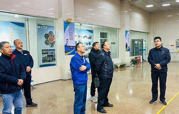 2024年3月6日，中國(guó)氮肥工業(yè)協(xié)會(huì)總工程師曹占高一行來(lái)公司座談交流3.jpg