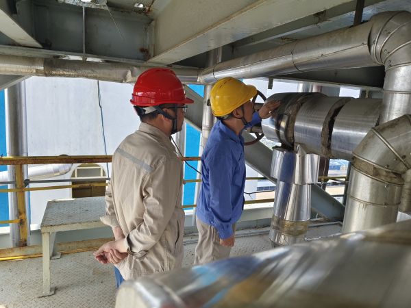 6月5日上午，尿素車間開展節(jié)前安全檢查.jpg