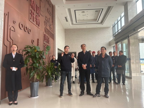 3.13化工集團領導屈戰(zhàn)成一行到彬州公司調(diào)研 附圖1.jpg